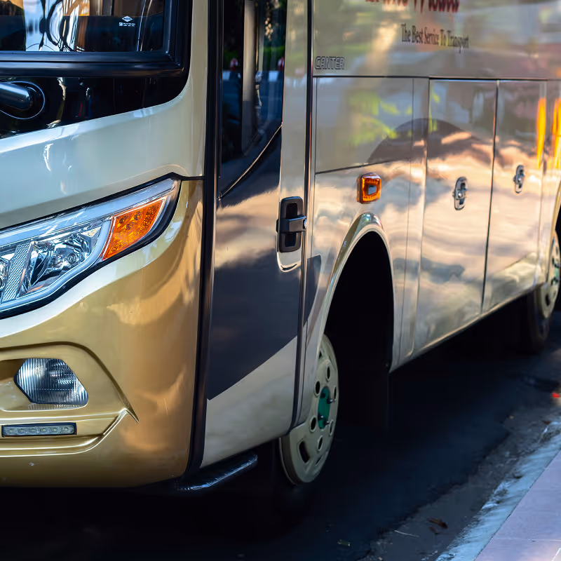 Avtobus